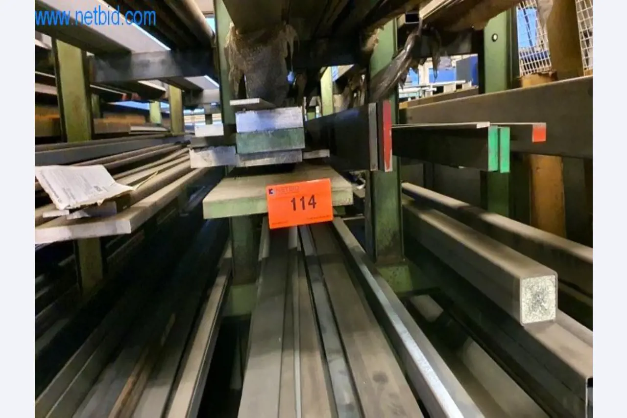 Matériel d'exploitation et de bureau d'une entreprise de construction métallique-2