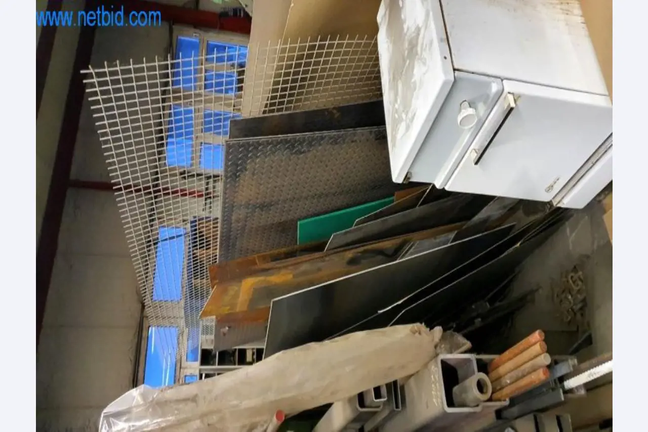 Matériel d'exploitation et de bureau d'une entreprise de construction métallique-3