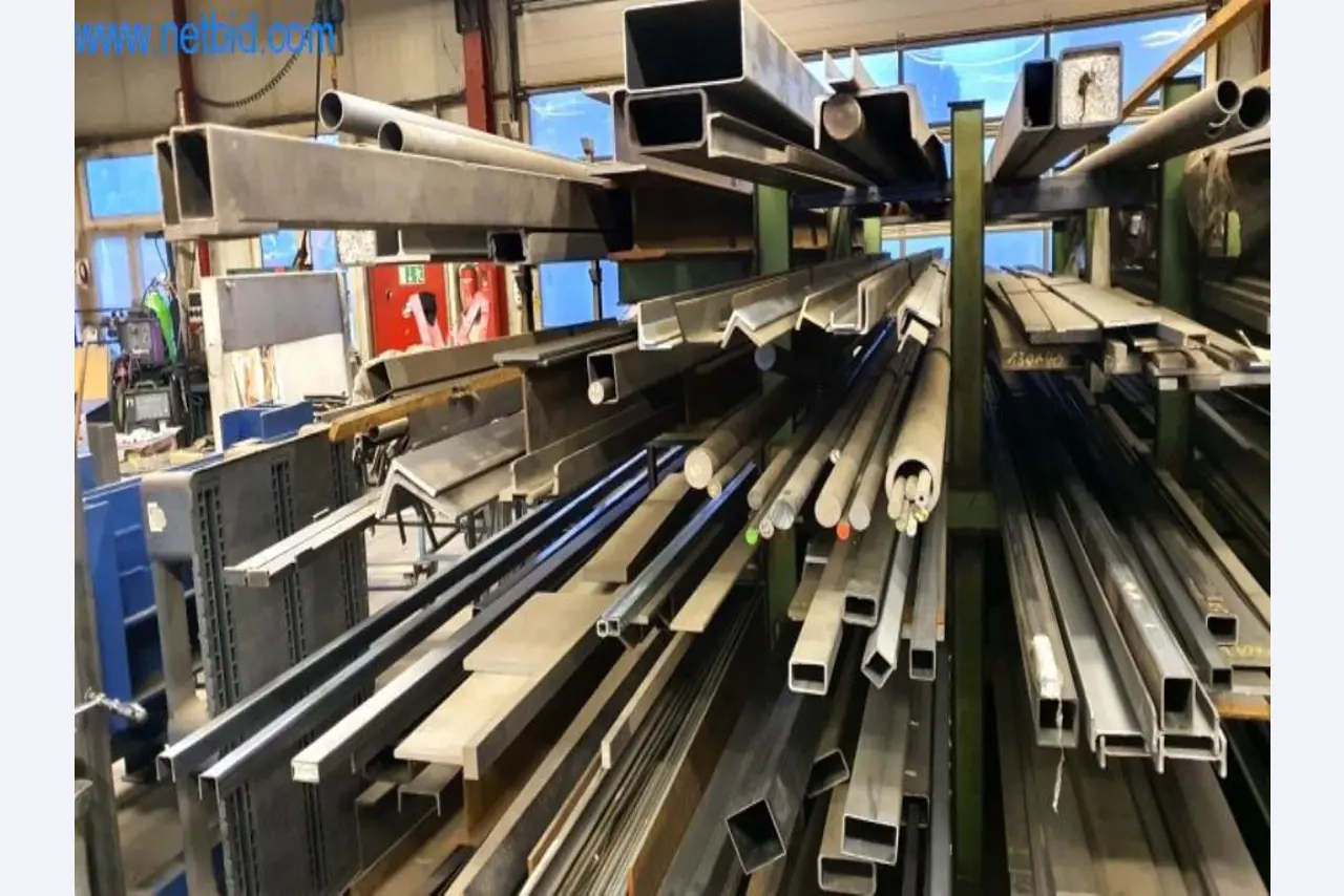 Matériel d'exploitation et de bureau d'une entreprise de construction métallique-6