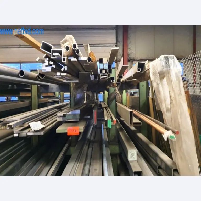 Matériel d'exploitation et de bureau d'une entreprise de construction métallique-7