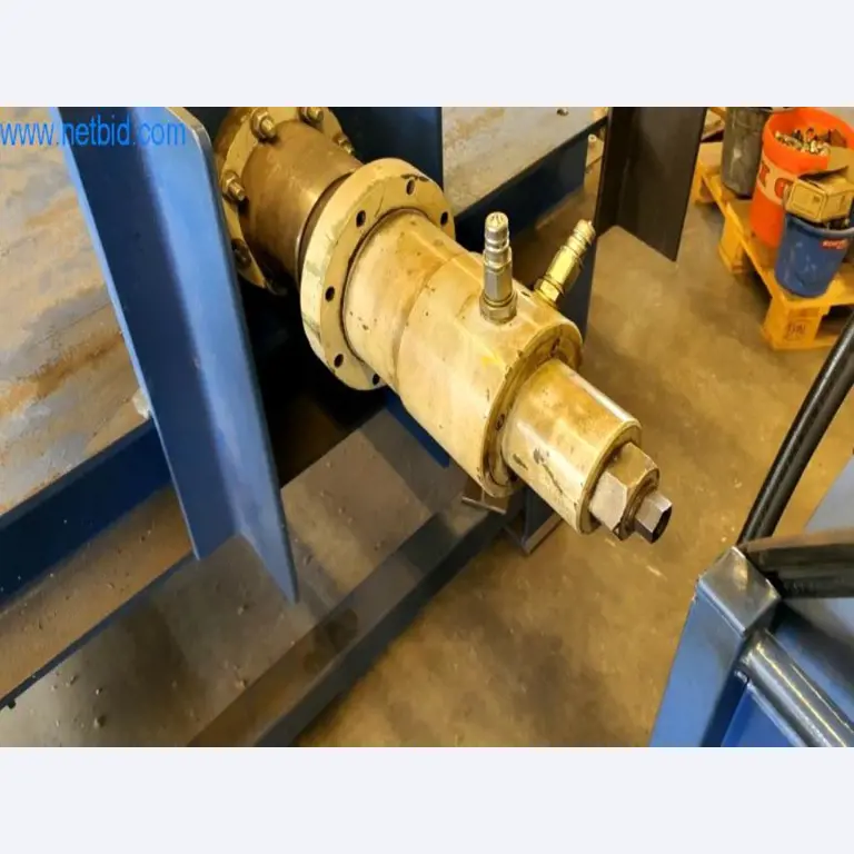 Equipamiento operativo y de oficina de una empresa de construcciones metálicas-3