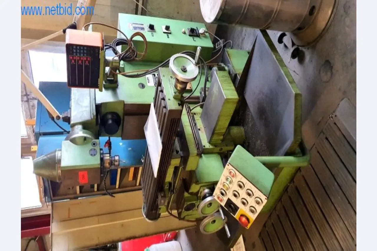 Equipamiento operativo y de oficina de una empresa de construcciones metálicas-2