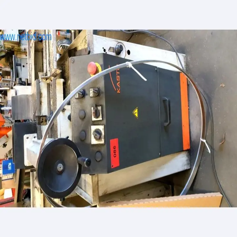 Wyposażenie operacyjne i biurowe firmy zajmującej się konstrukcjami metalowymi-5