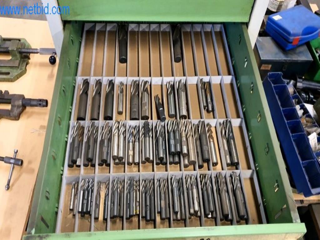 Matériel d'exploitation et de bureau d'une entreprise de construction métallique-4