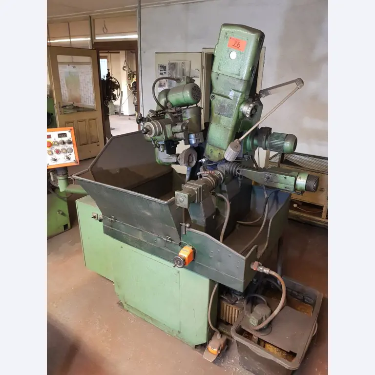 Goed onderhouden werkplaatsapparatuur, diverse slijp- en slijpmachines-1