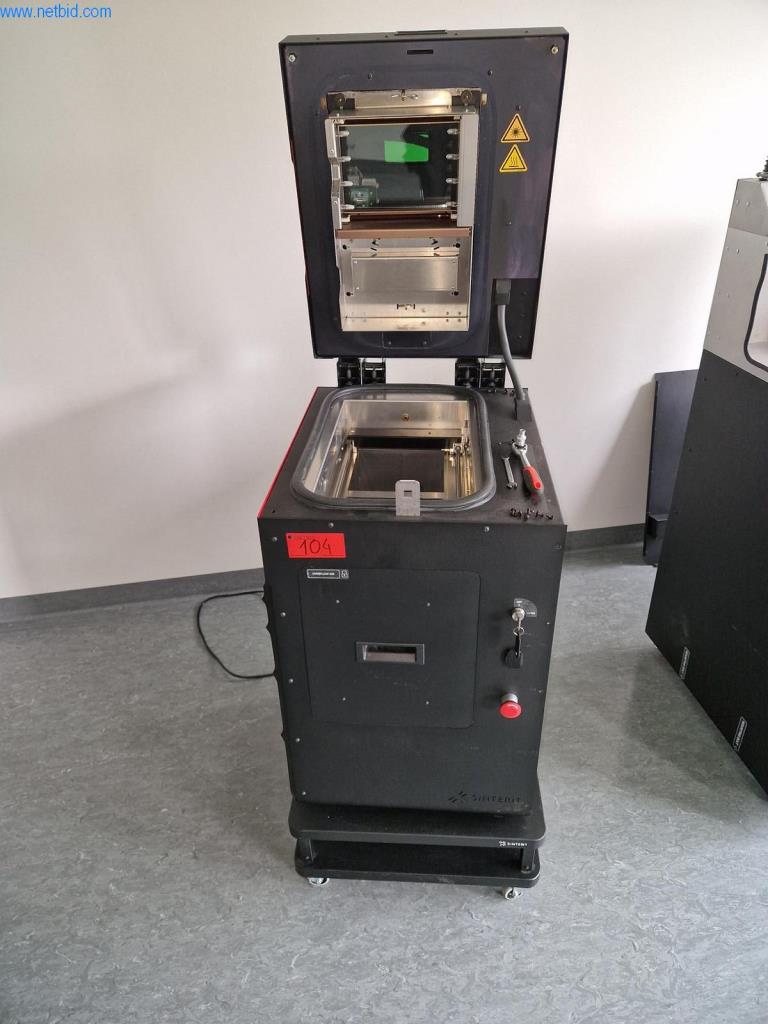 Dobrze utrzymany sprzęt laboratoryjny-1