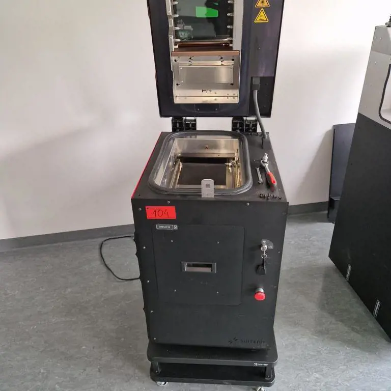 3D printer (104) Sinterit Lisa Pro