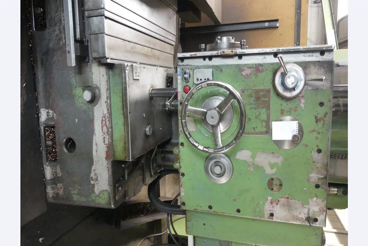 Maszyny i akcesoria oraz narzędzia z sektora inżynierii mechanicznej-3