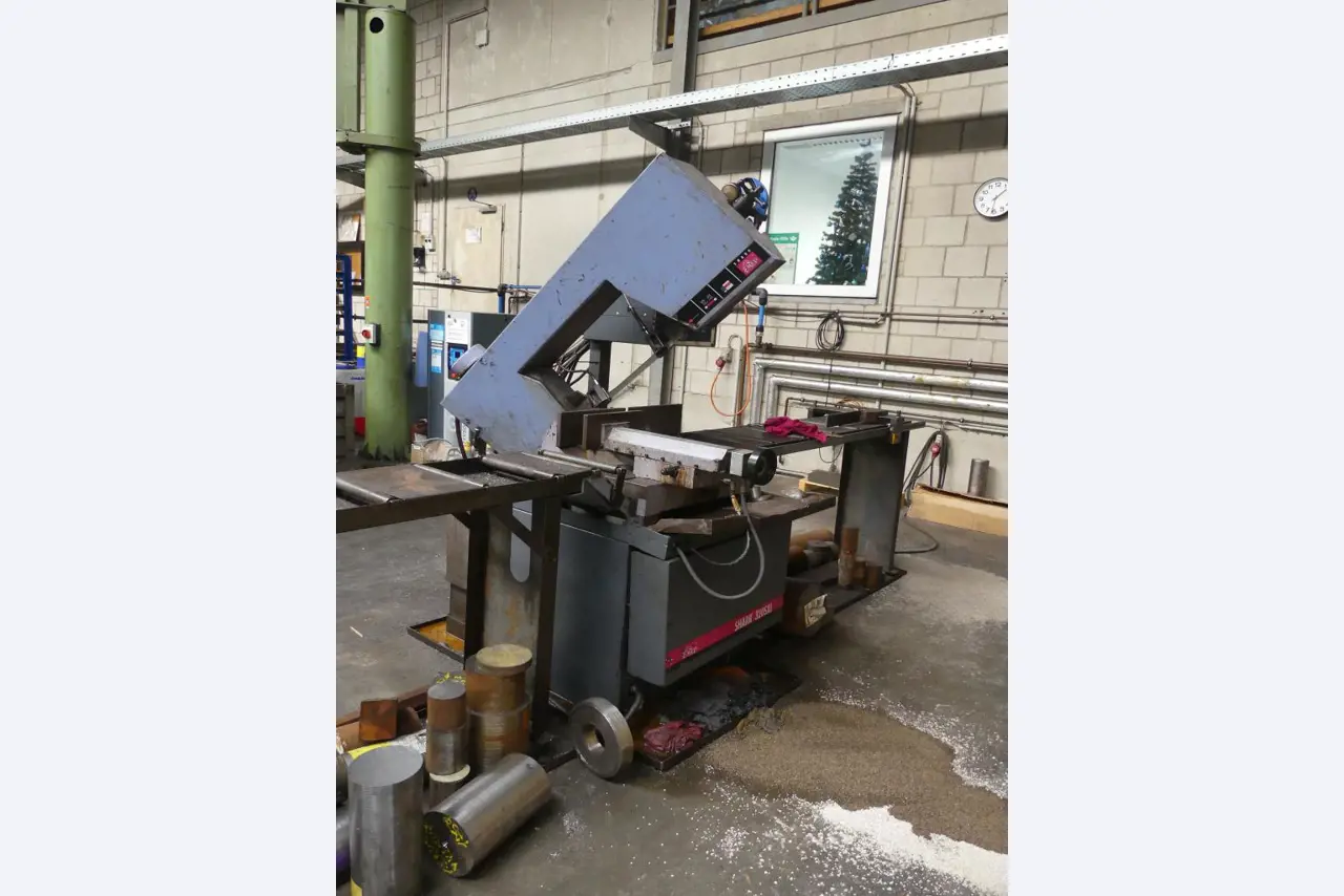 Máquinas e acessórios e ferramentas do sector da construção mecânica-1