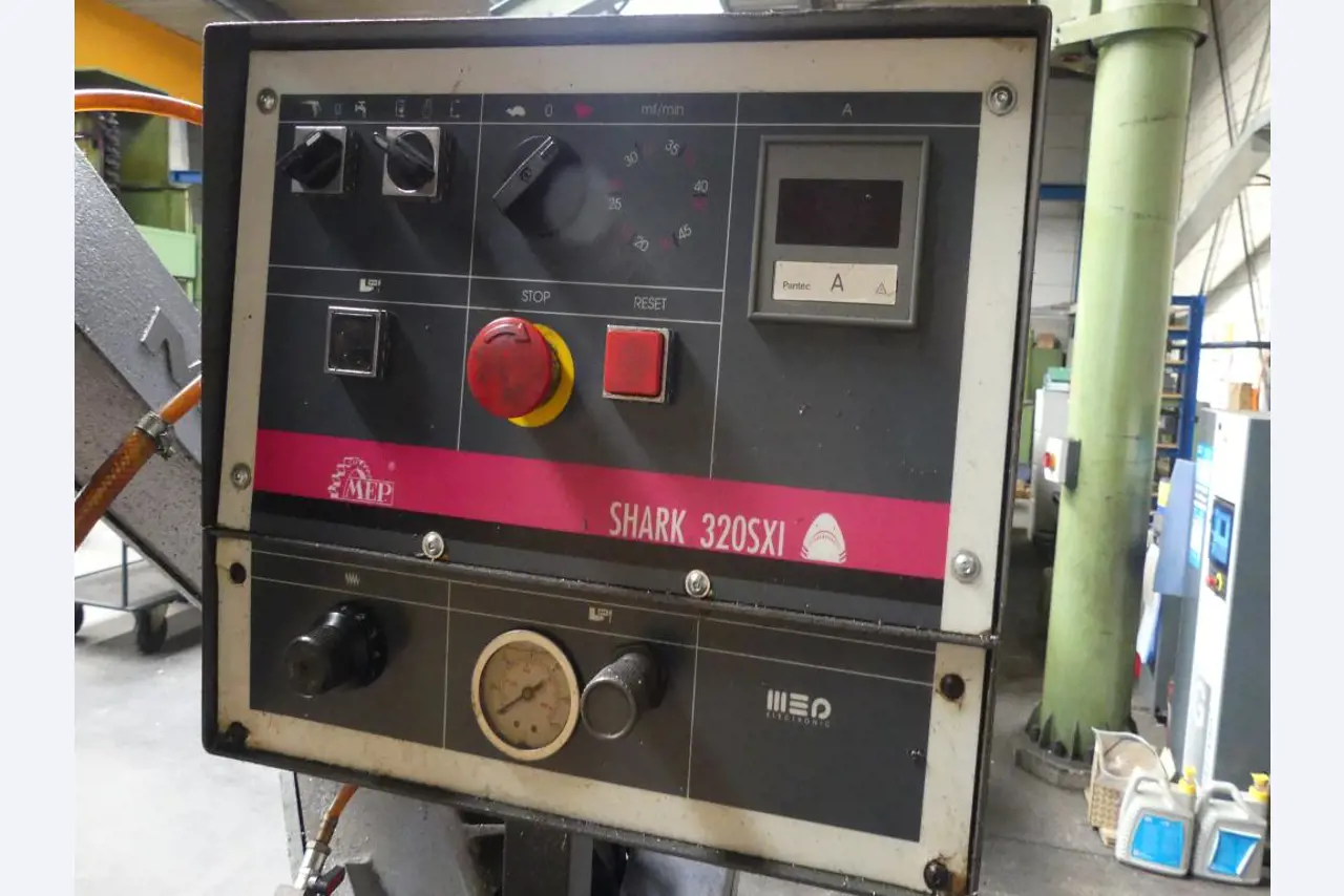 Máquinas e acessórios e ferramentas do sector da construção mecânica-6