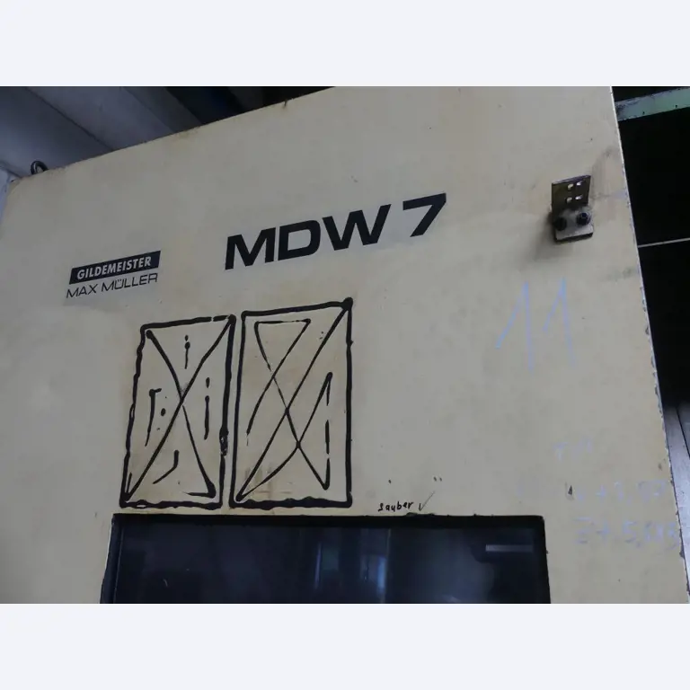 Máquinas y accesorios y herramientas del sector de la ingeniería mecánica-2