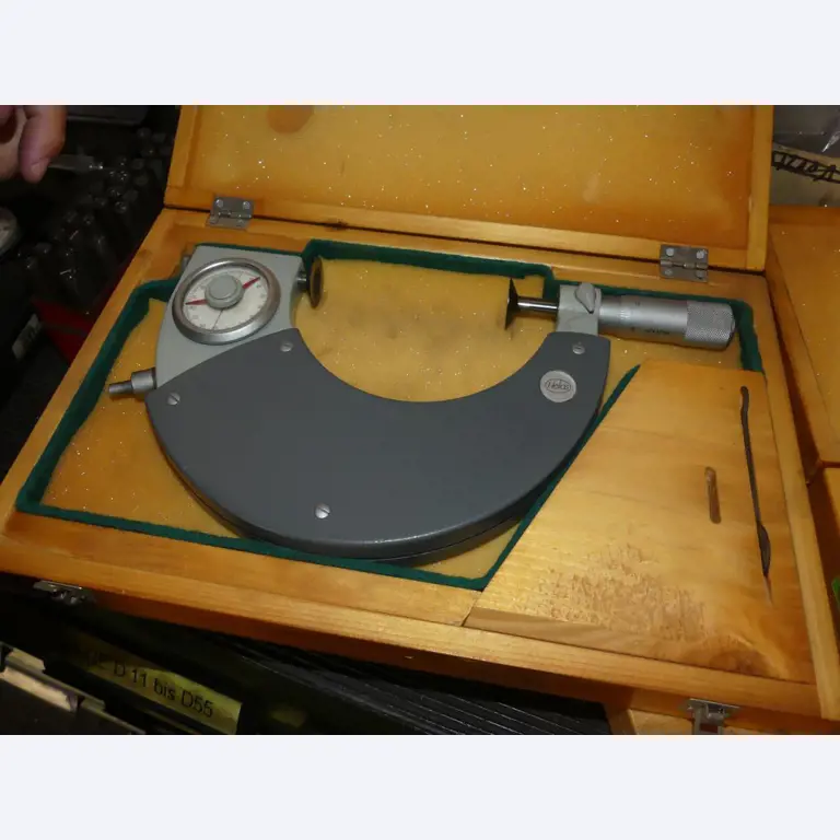 Maszyny i akcesoria oraz narzędzia z sektora inżynierii mechanicznej-6