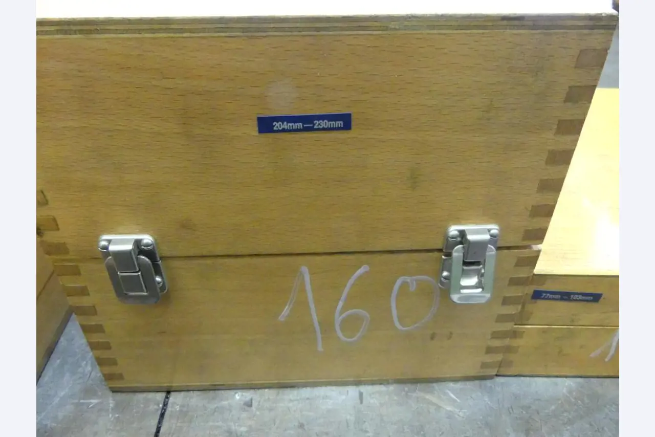 Machines et accessoires & outils de la construction mécanique-10