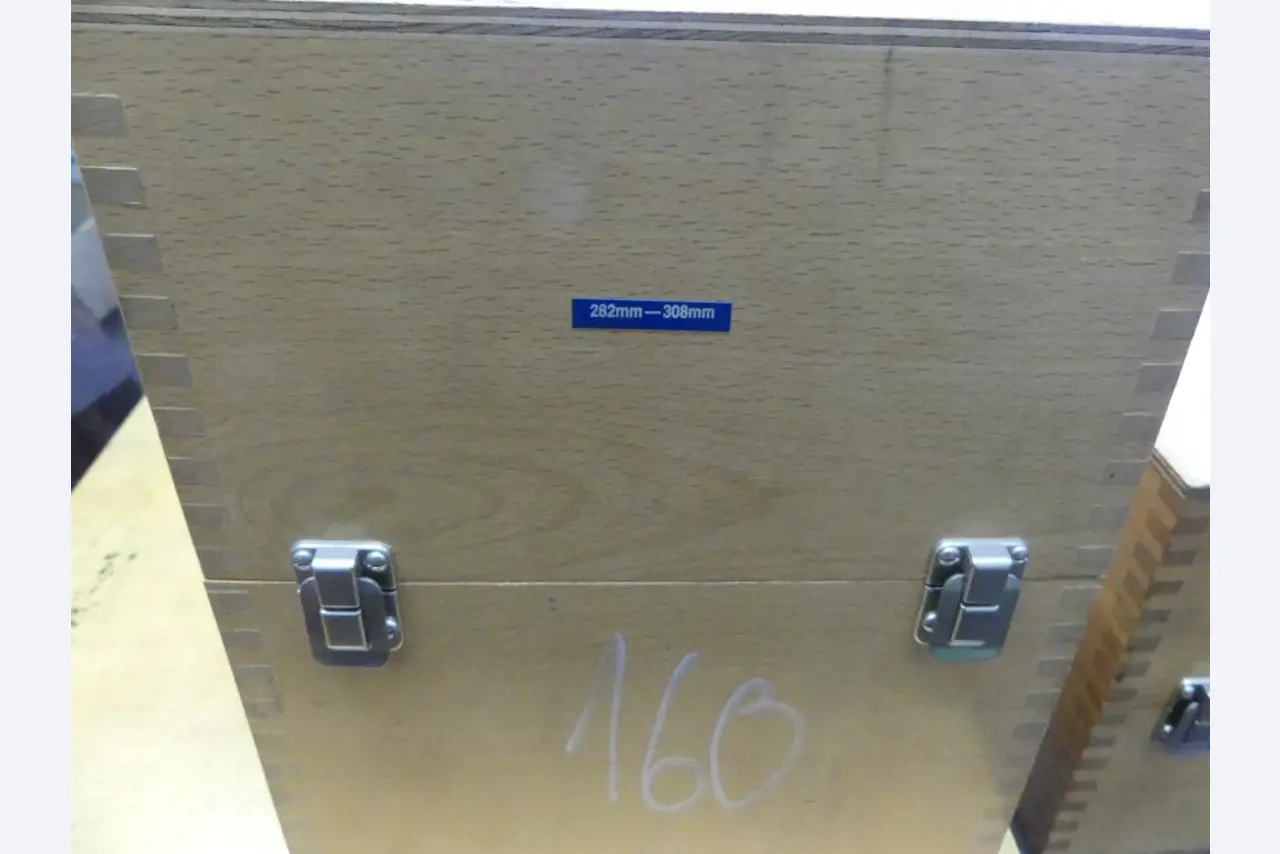 Machines et accessoires & outils de la construction mécanique-11