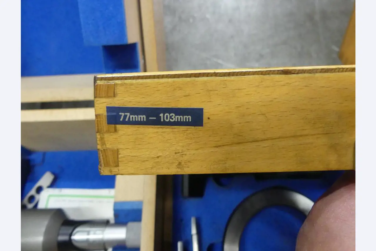 Machines et accessoires & outils de la construction mécanique-6