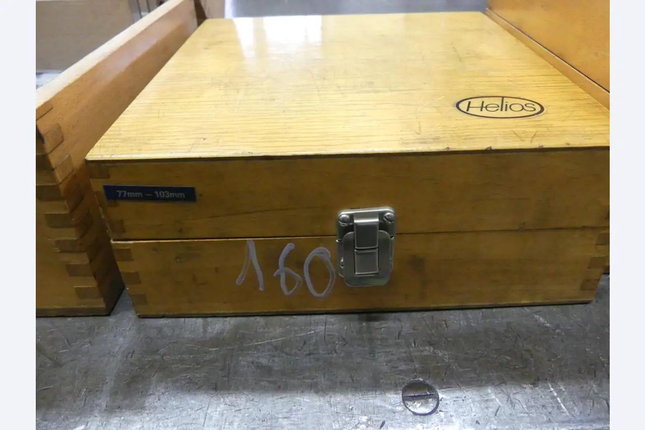 Machines et accessoires & outils de la construction mécanique-9