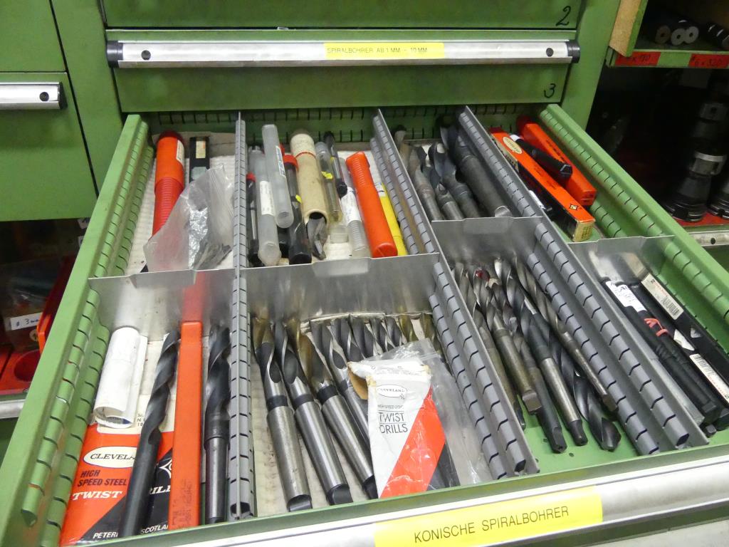 Stroji in dodatki ter orodja s področja strojništva-11