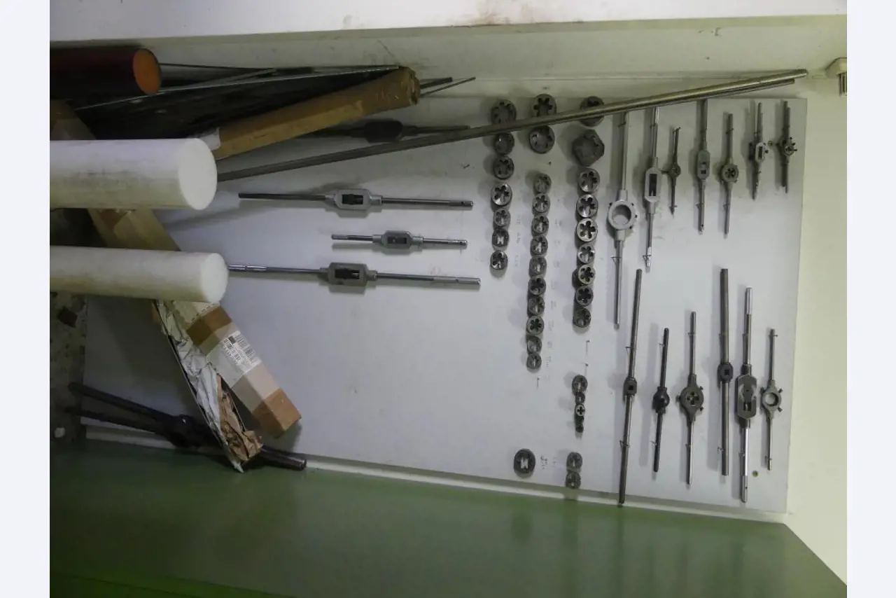 Stroji in dodatki ter orodja s področja strojništva-2