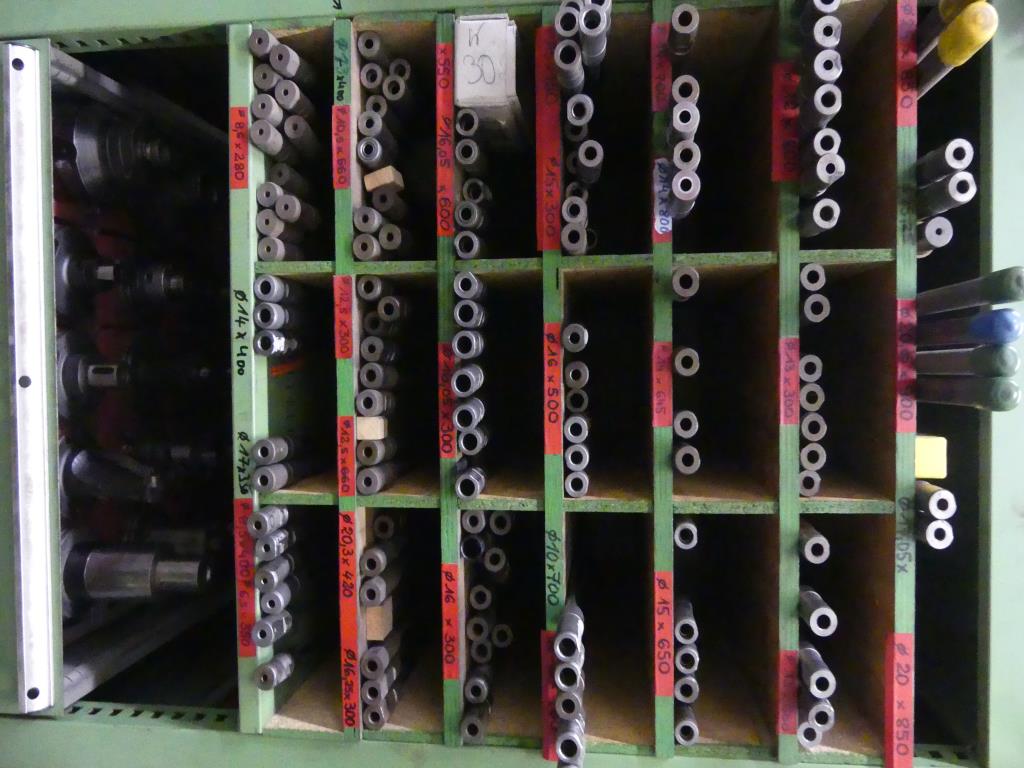 Stroji in dodatki ter orodja s področja strojništva-21