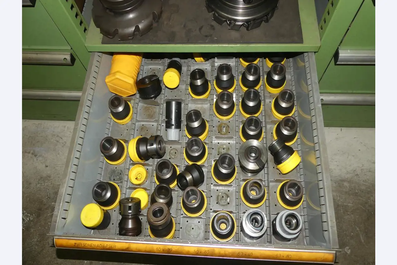 Stroji in dodatki ter orodja s področja strojništva-24