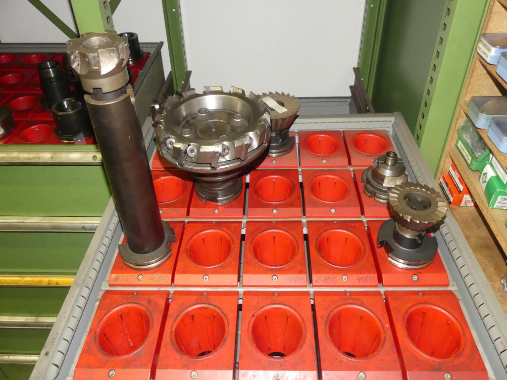 Stroji in dodatki ter orodja s področja strojništva-32