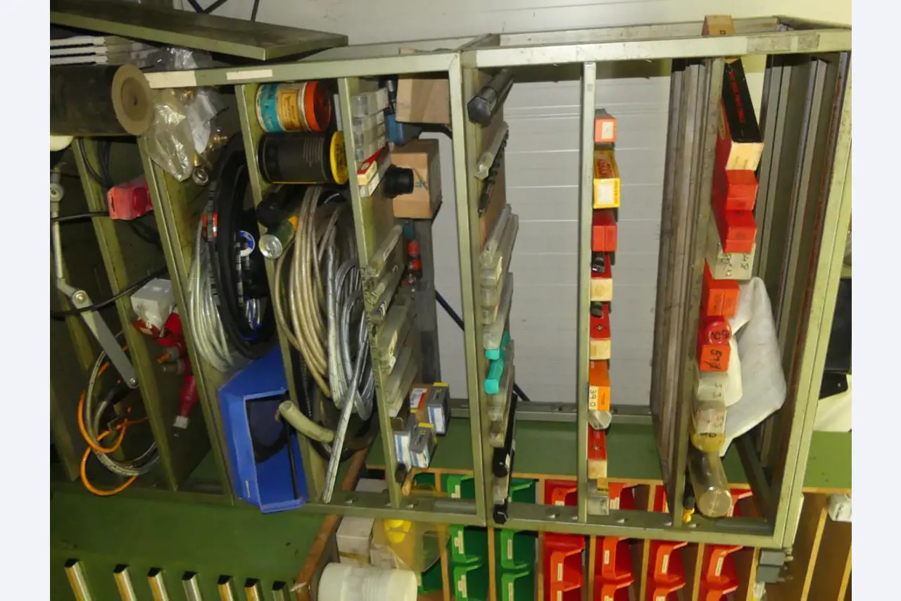 Stroji in dodatki ter orodja s področja strojništva-39