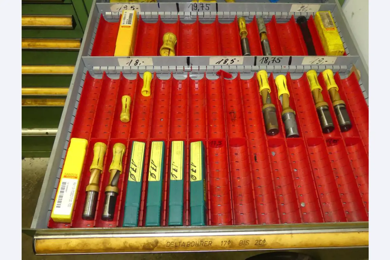 Stroji in dodatki ter orodja s področja strojništva-46