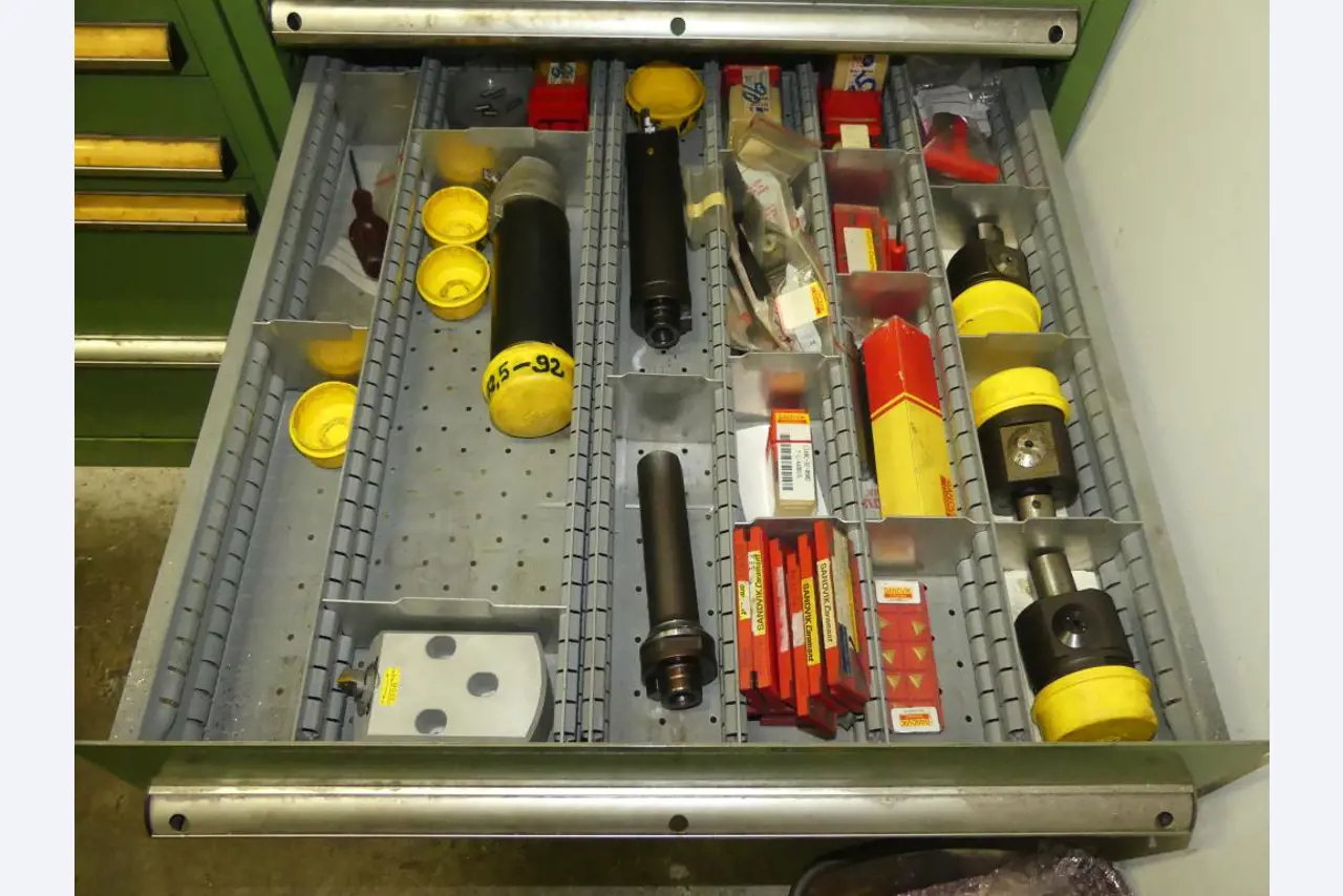 Stroji in dodatki ter orodja s področja strojništva-50