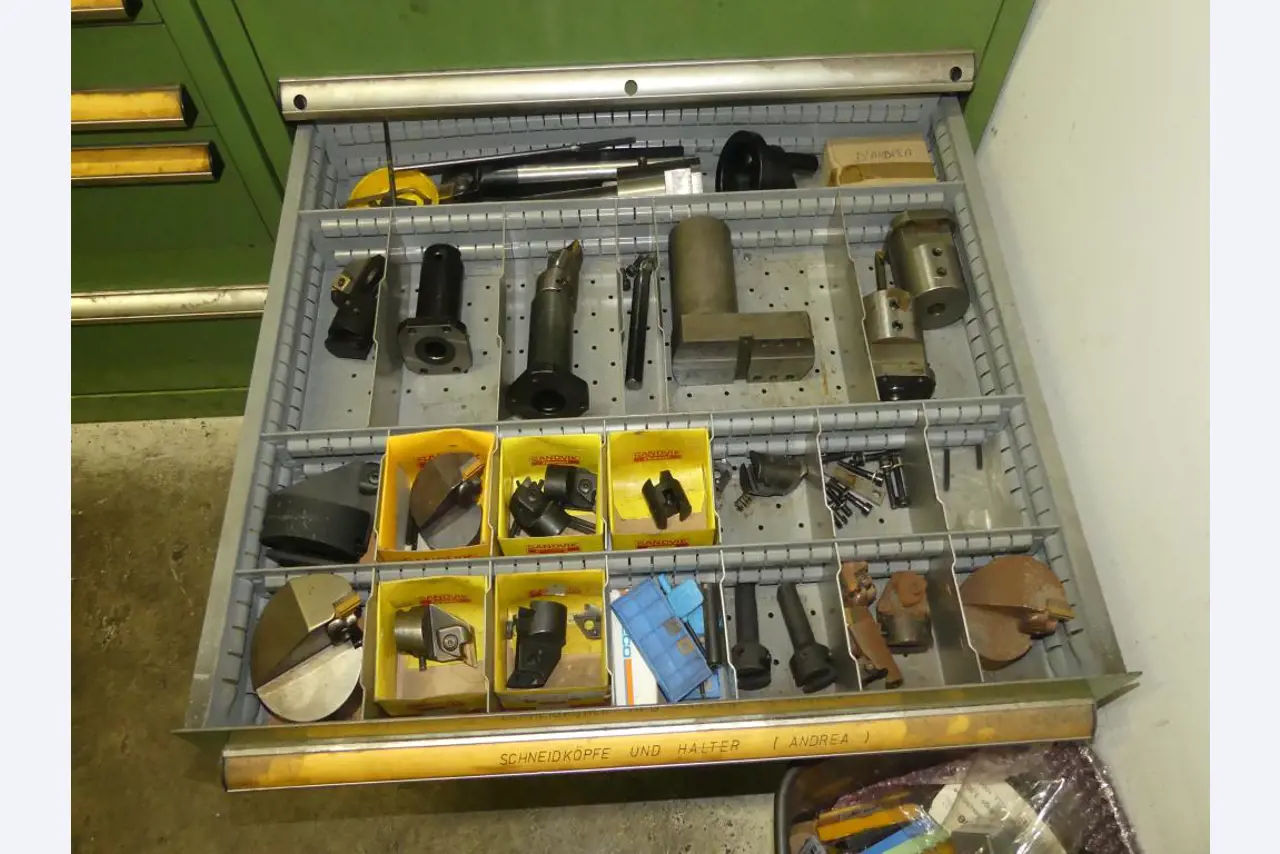 Stroji in dodatki ter orodja s področja strojništva-51