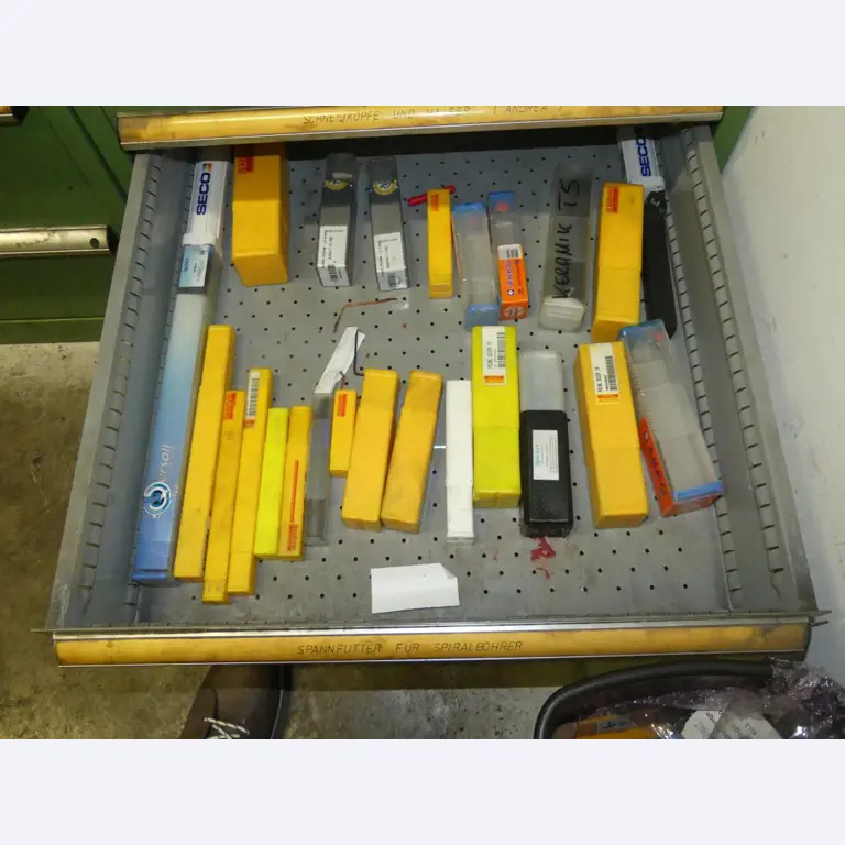 Stroji in dodatki ter orodja s področja strojništva-52