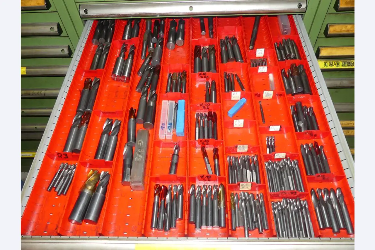 Stroji in dodatki ter orodja s področja strojništva-56