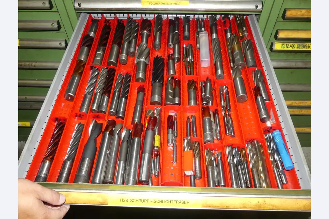 Stroji in dodatki ter orodja s področja strojništva-57