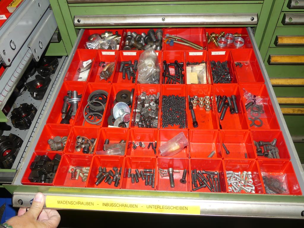 Stroji in dodatki ter orodja s področja strojništva-65