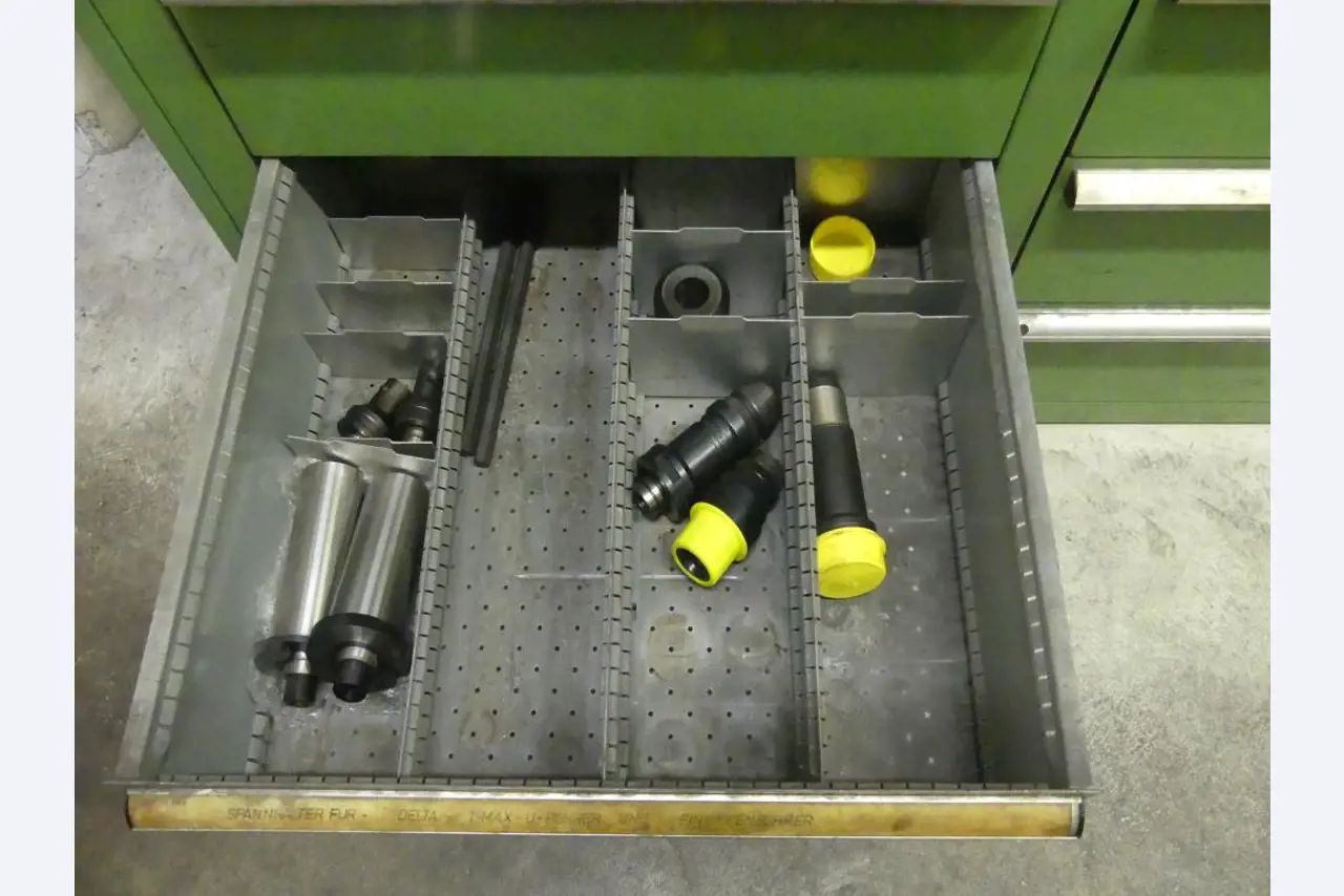 Stroji in dodatki ter orodja s področja strojništva-9