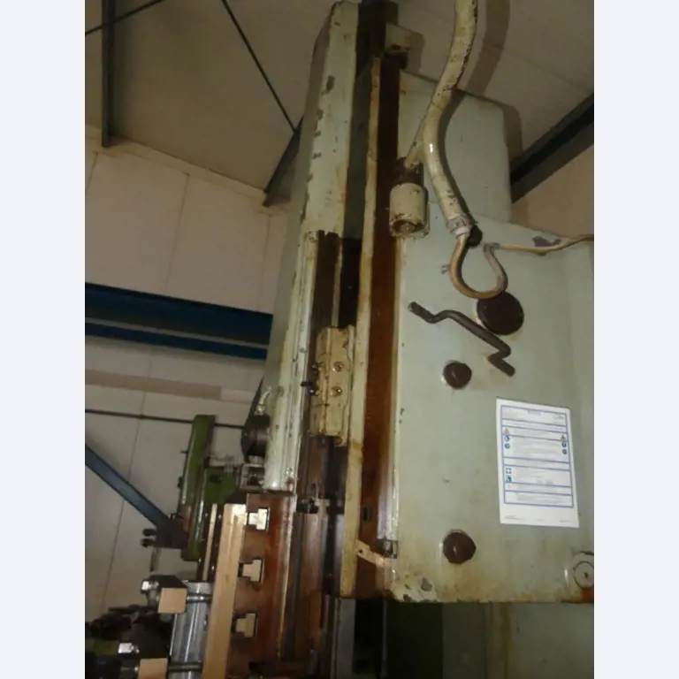 Machines et accessoires & outils de la construction mécanique-3