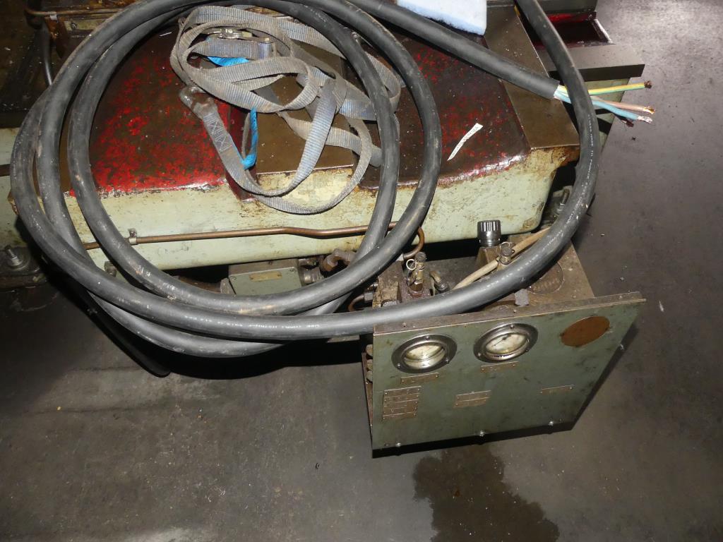 Máquinas y accesorios y herramientas del sector de la ingeniería mecánica-8