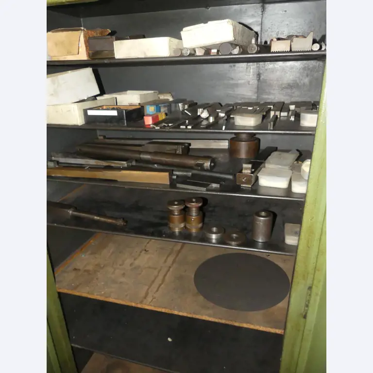 Máquinas e acessórios e ferramentas do sector da construção mecânica-5