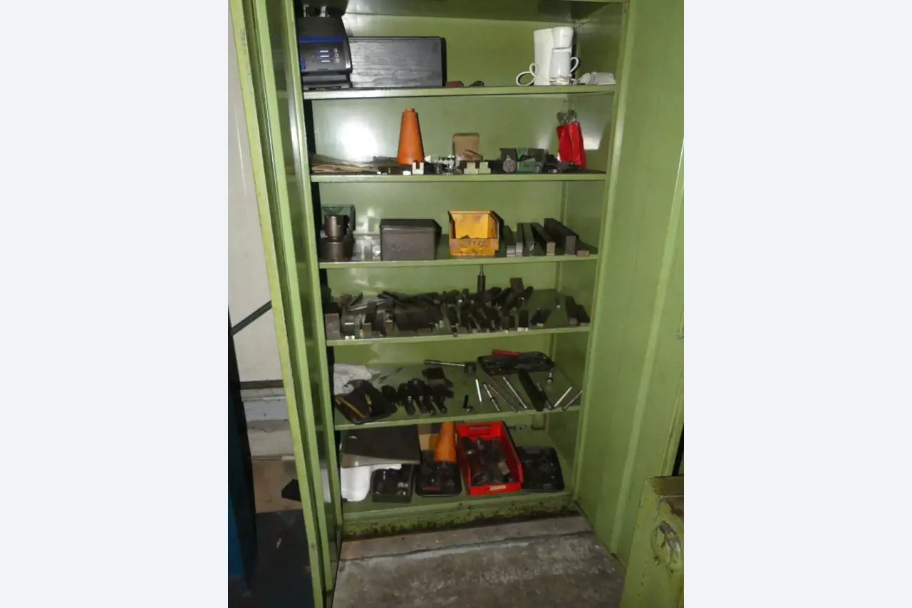 Máquinas e acessórios e ferramentas do sector da construção mecânica-7