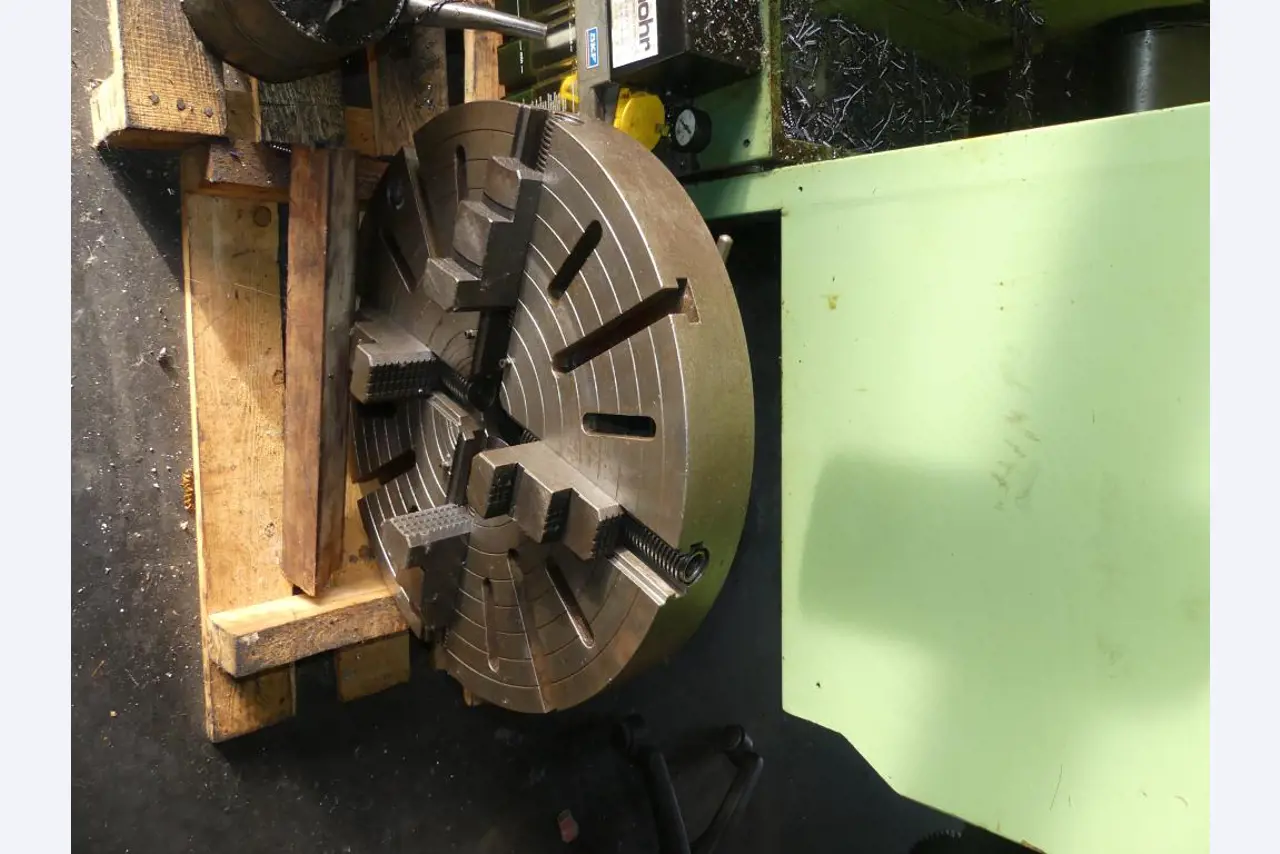 Machines et accessoires & outils de la construction mécanique-12