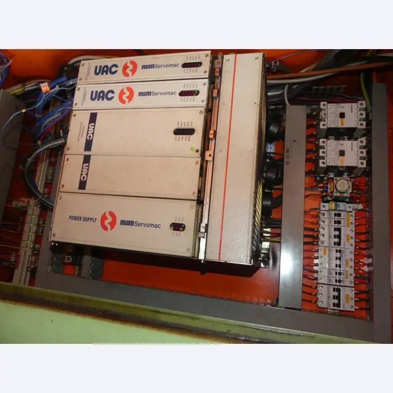 Machines et accessoires & outils de la construction mécanique-13