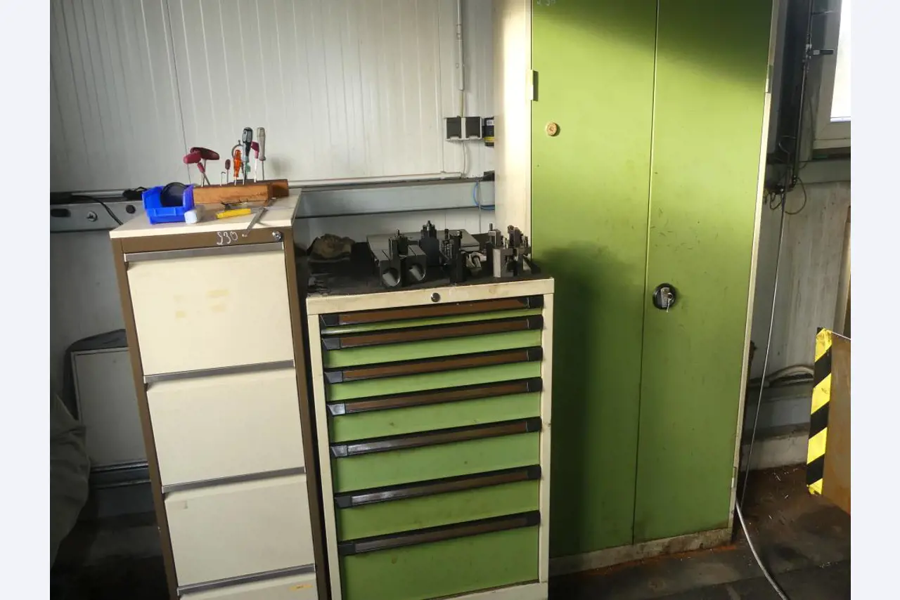 Machines et accessoires & outils de la construction mécanique-15