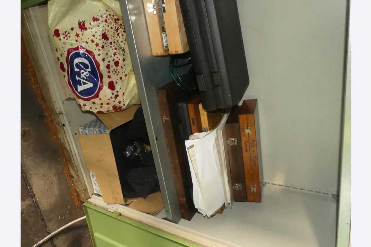 Machines et accessoires & outils de la construction mécanique-18