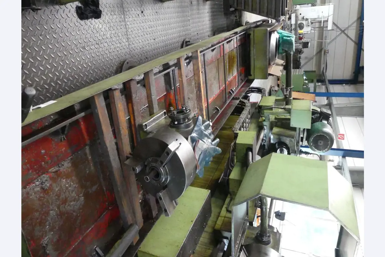 Maszyny i akcesoria oraz narzędzia z sektora inżynierii mechanicznej-10