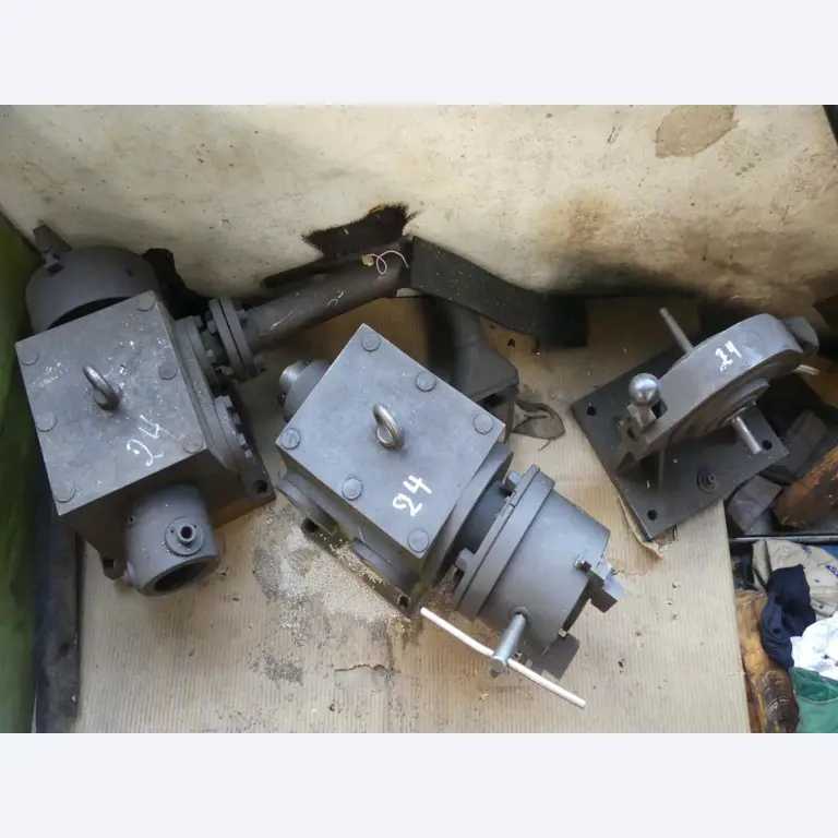 Maszyny i akcesoria oraz narzędzia z sektora inżynierii mechanicznej-12