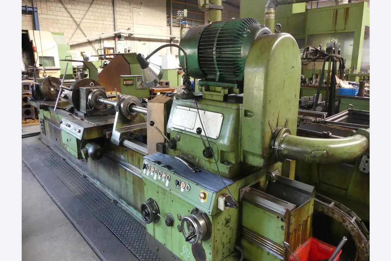 Maszyny i akcesoria oraz narzędzia z sektora inżynierii mechanicznej-1