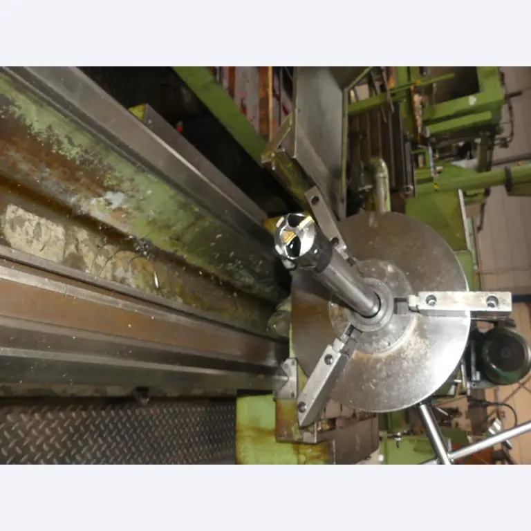 Maszyny i akcesoria oraz narzędzia z sektora inżynierii mechanicznej-35