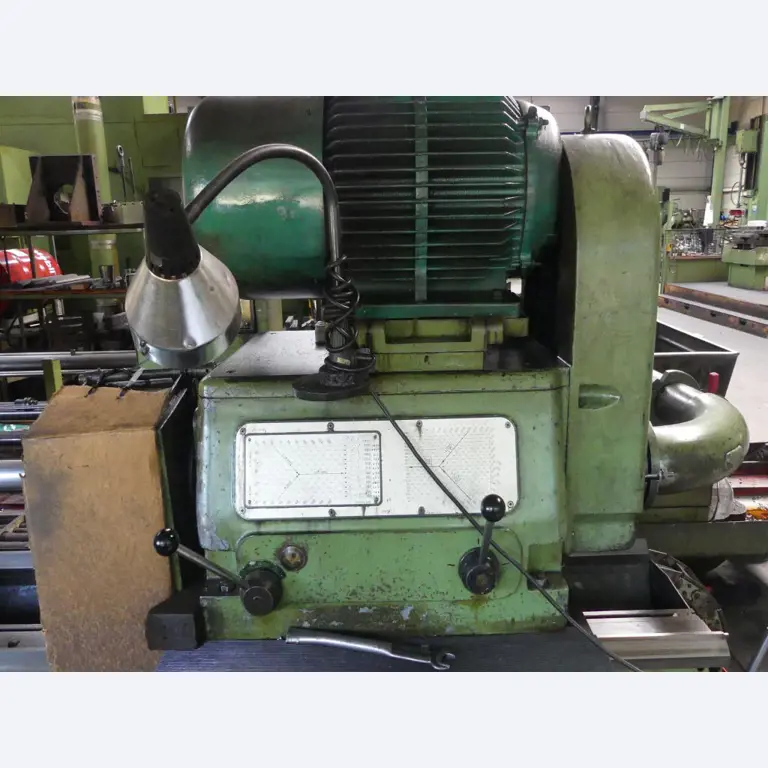 Maszyny i akcesoria oraz narzędzia z sektora inżynierii mechanicznej-4