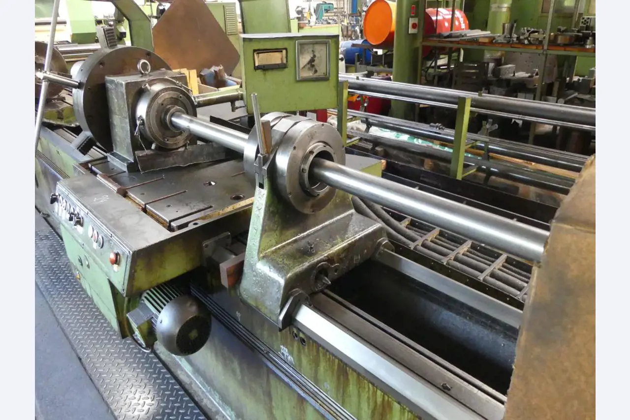 Maszyny i akcesoria oraz narzędzia z sektora inżynierii mechanicznej-5