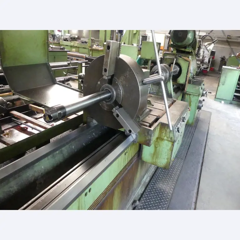 Maszyny i akcesoria oraz narzędzia z sektora inżynierii mechanicznej-8