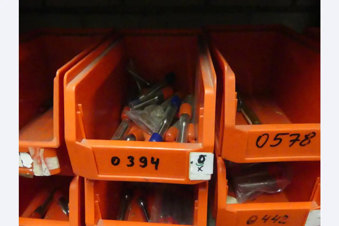 Maszyny i akcesoria oraz narzędzia z sektora inżynierii mechanicznej-2